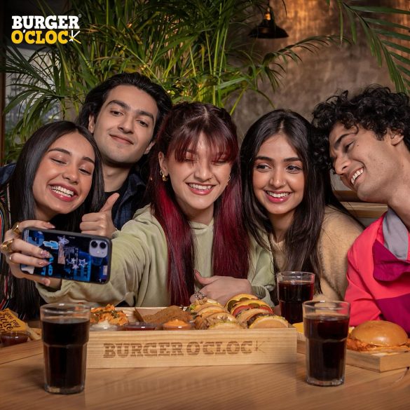 5 Best Sides and Snacks at Burger O’Clock Karachi